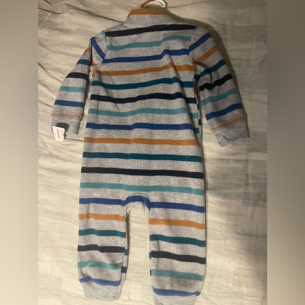 Carters sleeper - Picture 2 of 3